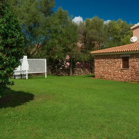 Outstanding Residenze Gallura 2 Bedroom Sleeps With Child 公寓 圣特奥多罗