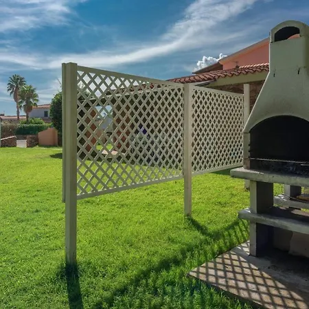 Outstanding Residenze Gallura 2 Bedroom Sleeps With Child Appartamento San Teodoro (Sardinia)