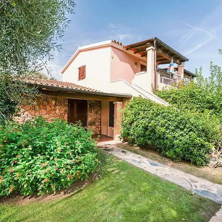 Appartement Outstanding Residenze Gallura 2 Bedroom Sleeps With Child