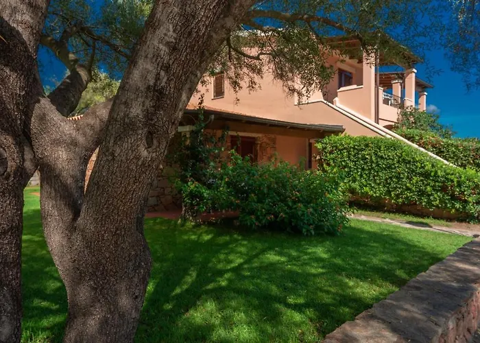 Outstanding Residenze Gallura 2 Bedroom Sleeps With Child Apartman *