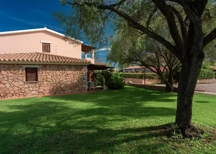 Outstanding Residenze Gallura 2 Bedroom Sleeps With Child Apartman *